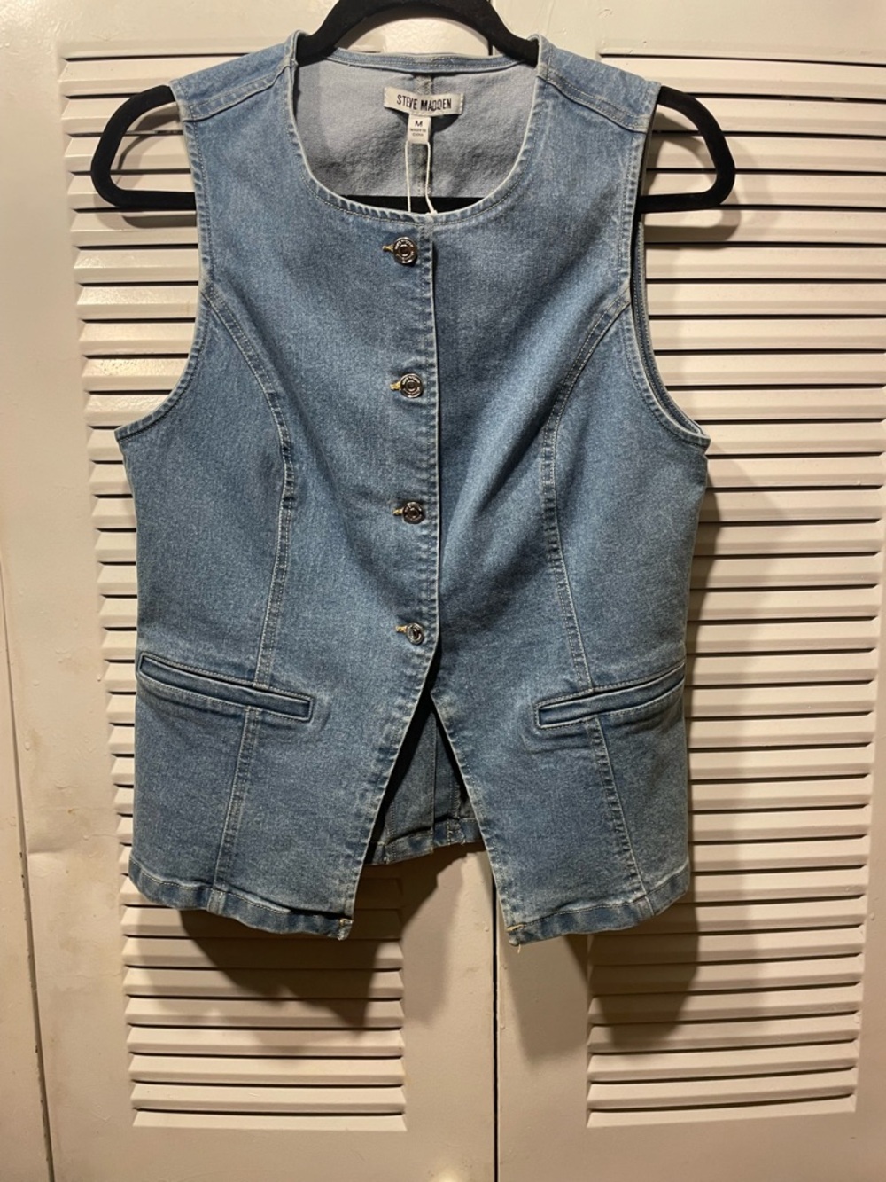 Steve Madden Washed Denim Sleeveless Button Vest - Picture 2 of 7